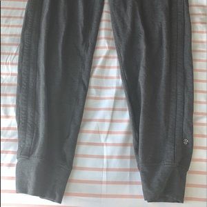 lululemon sweat pants/joggers